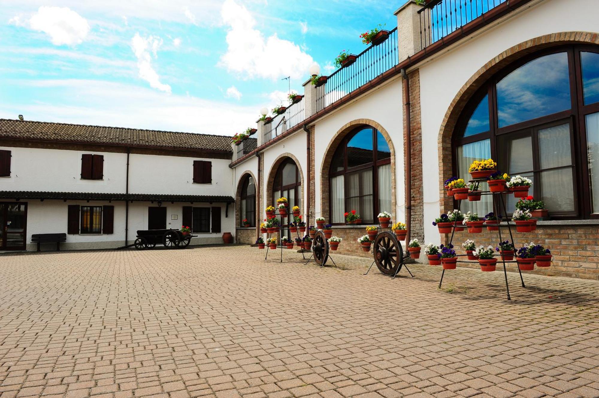 Il Carrettino Country Hotel Tortona Dış mekan fotoğraf